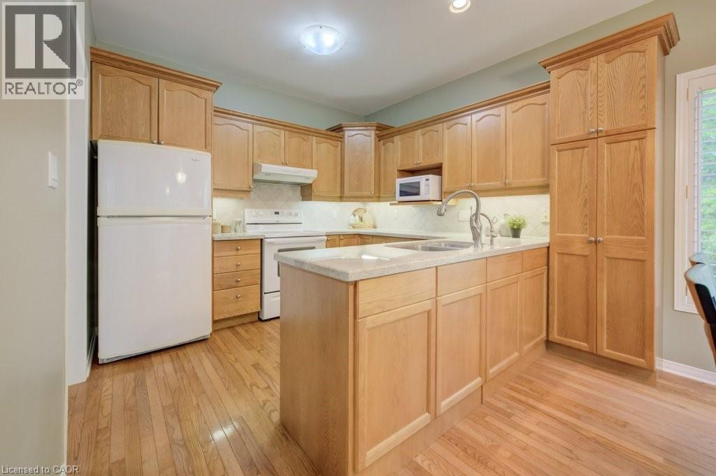 545 Laurelwood Drive Unit# 13, Waterloo, Ontario N2V 2R4 - Photo 11 - 40831968