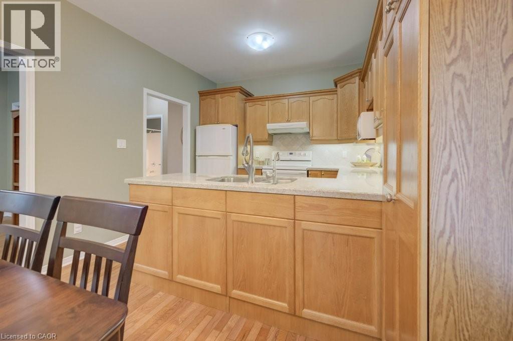 545 Laurelwood Drive Unit# 13, Waterloo, Ontario N2V 2R4 - Photo 12 - 40831968