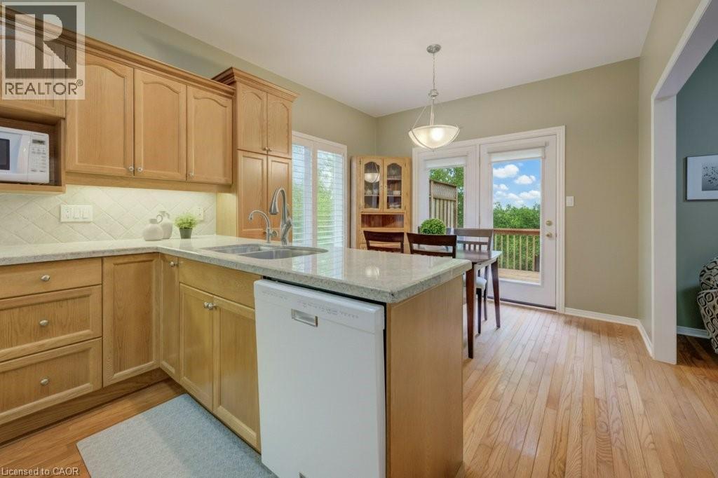 545 Laurelwood Drive Unit# 13, Waterloo, Ontario N2V 2R4 - Photo 13 - 40831968