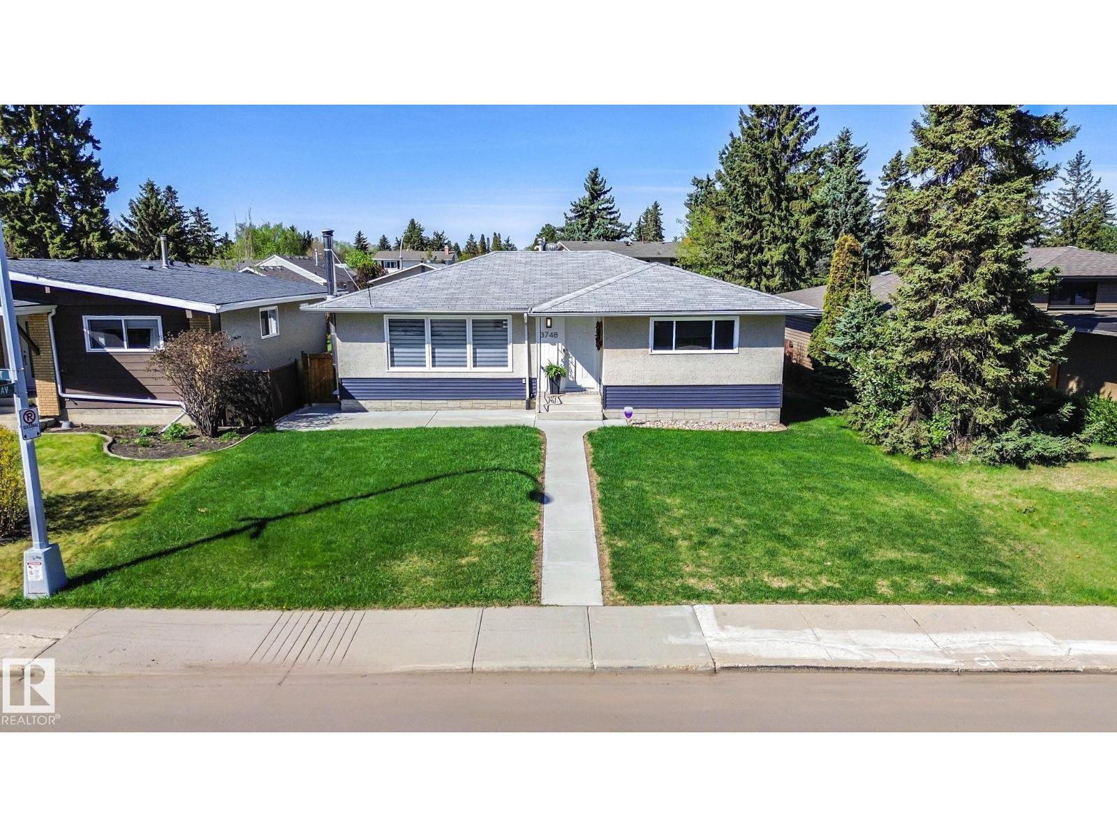 3748 117 St Nw, Edmonton, Alberta  T6J 1S7 - Photo 1 - E4489541
