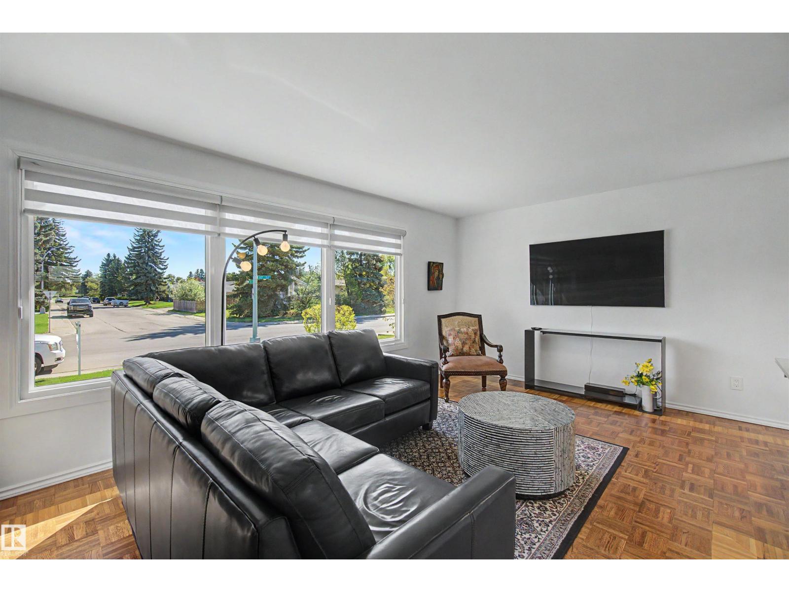3748 117 St Nw, Edmonton, Alberta  T6J 1S7 - Photo 7 - E4489541
