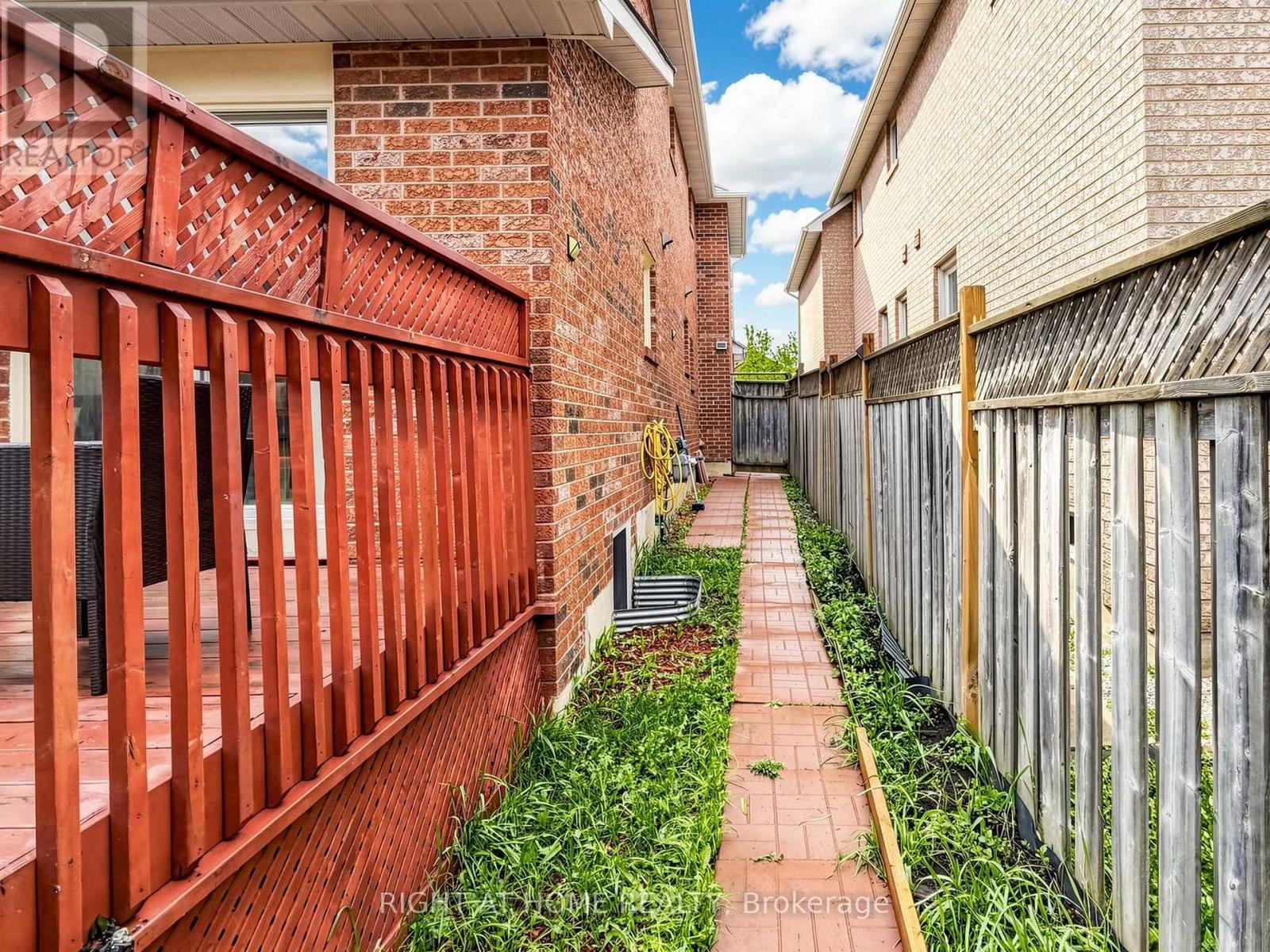 3815 Althorpe Circle, Mississauga, Ontario  L5N 7G3 - Photo 48 - W13097036