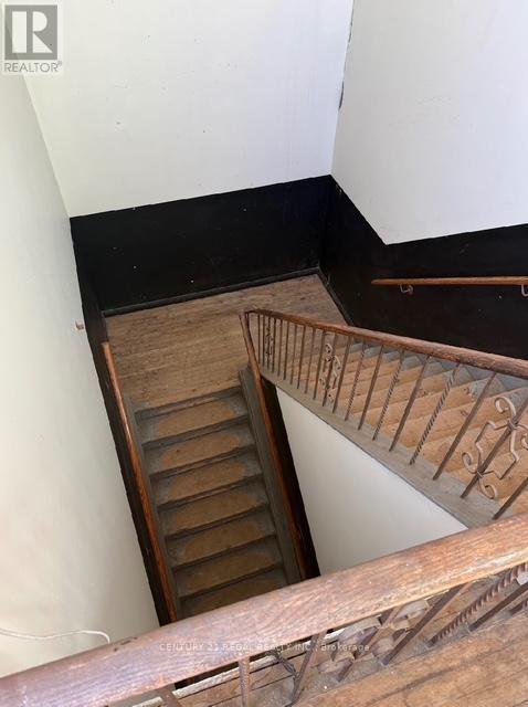 2nd Floor - 1110 Dupont Street, Toronto, Ontario  M6H 2A2 - Photo 19 - W13106012