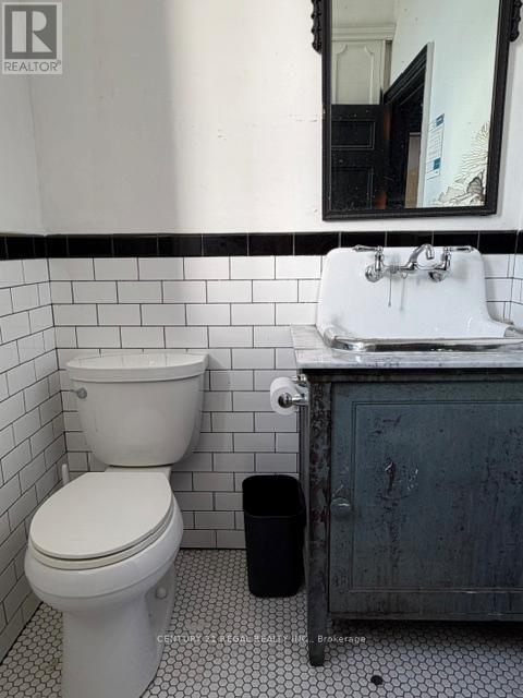 2nd Floor - 1110 Dupont Street, Toronto, Ontario  M6H 2A2 - Photo 22 - W13106012