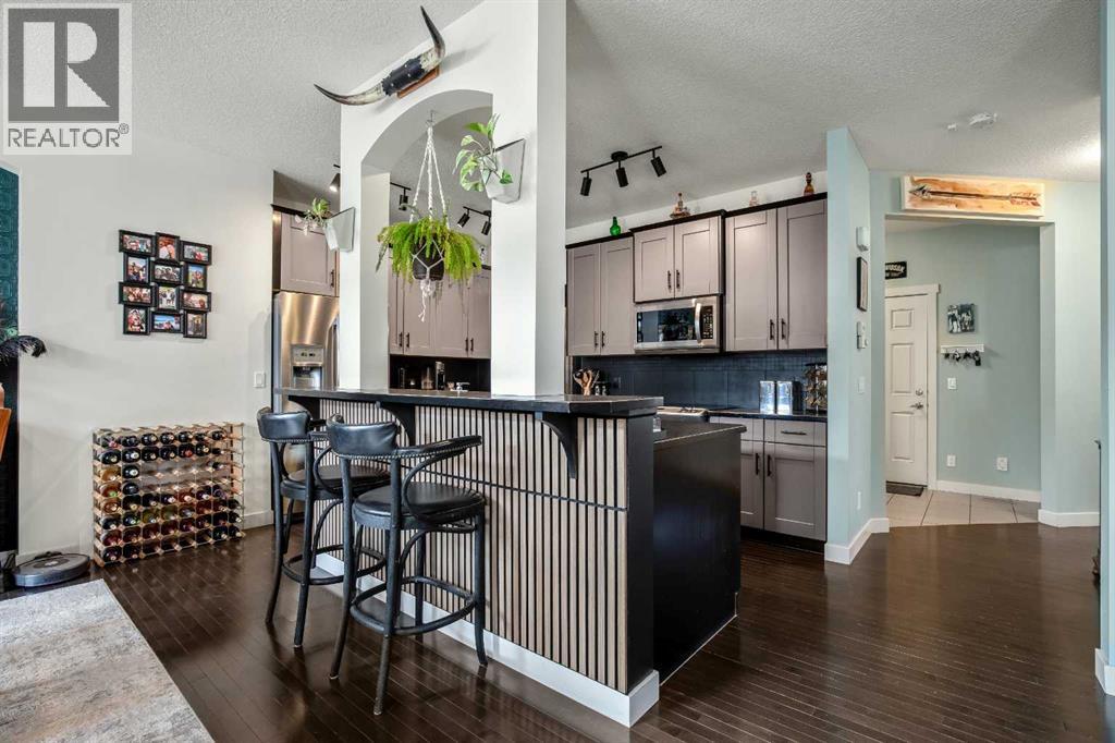 102 Cimarron Vista Crescent, Okotoks, Alberta  T1S 0K2 - Photo 9 - A2302943