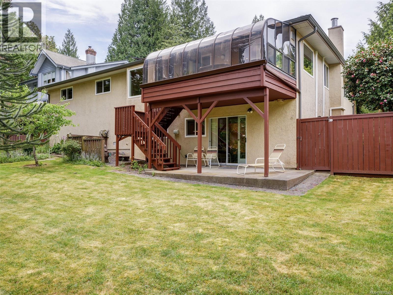 4905 Alamida Cres, Saanich, British Columbia  V8Y 2T3 - Photo 33 - 1036248