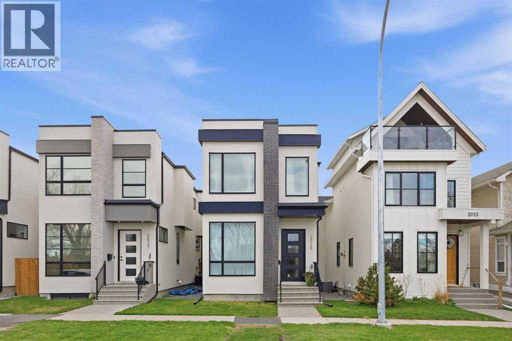2025 26 Street Sw, Calgary, Alberta  T3E 2A3 - Photo 1 - A2308725