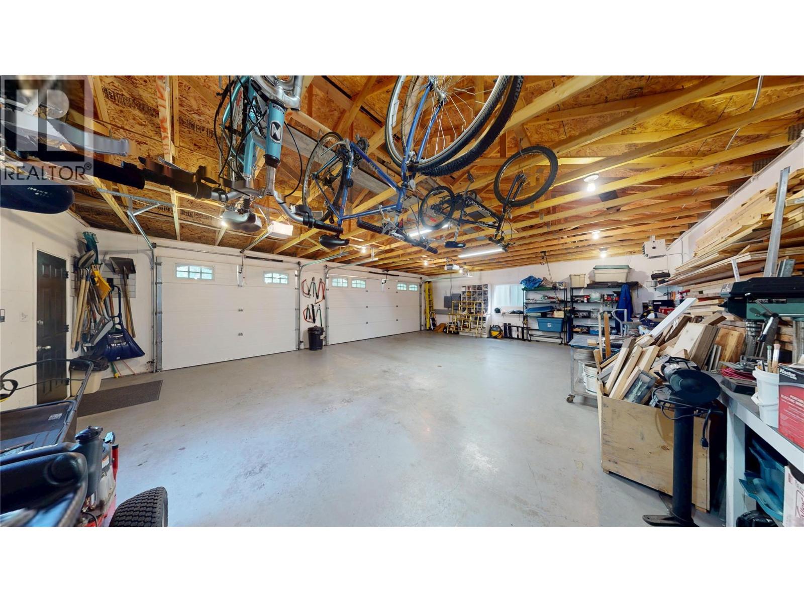 2401 Garbutts Lake Road, Fort Steele, British Columbia  V0B 2J0 - Photo 42 - 10384115