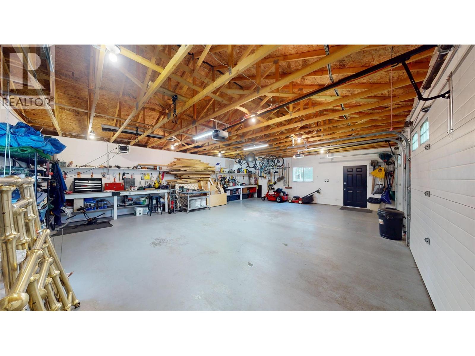 2401 Garbutts Lake Road, Fort Steele, British Columbia  V0B 2J0 - Photo 45 - 10384115