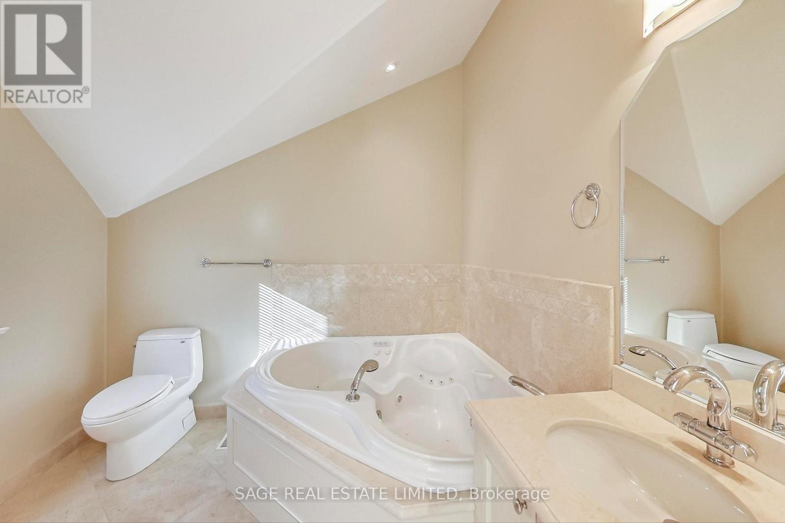 2c Beatrice Street, Toronto, Ontario  M6J 2T3 - Photo 26 - C13169524