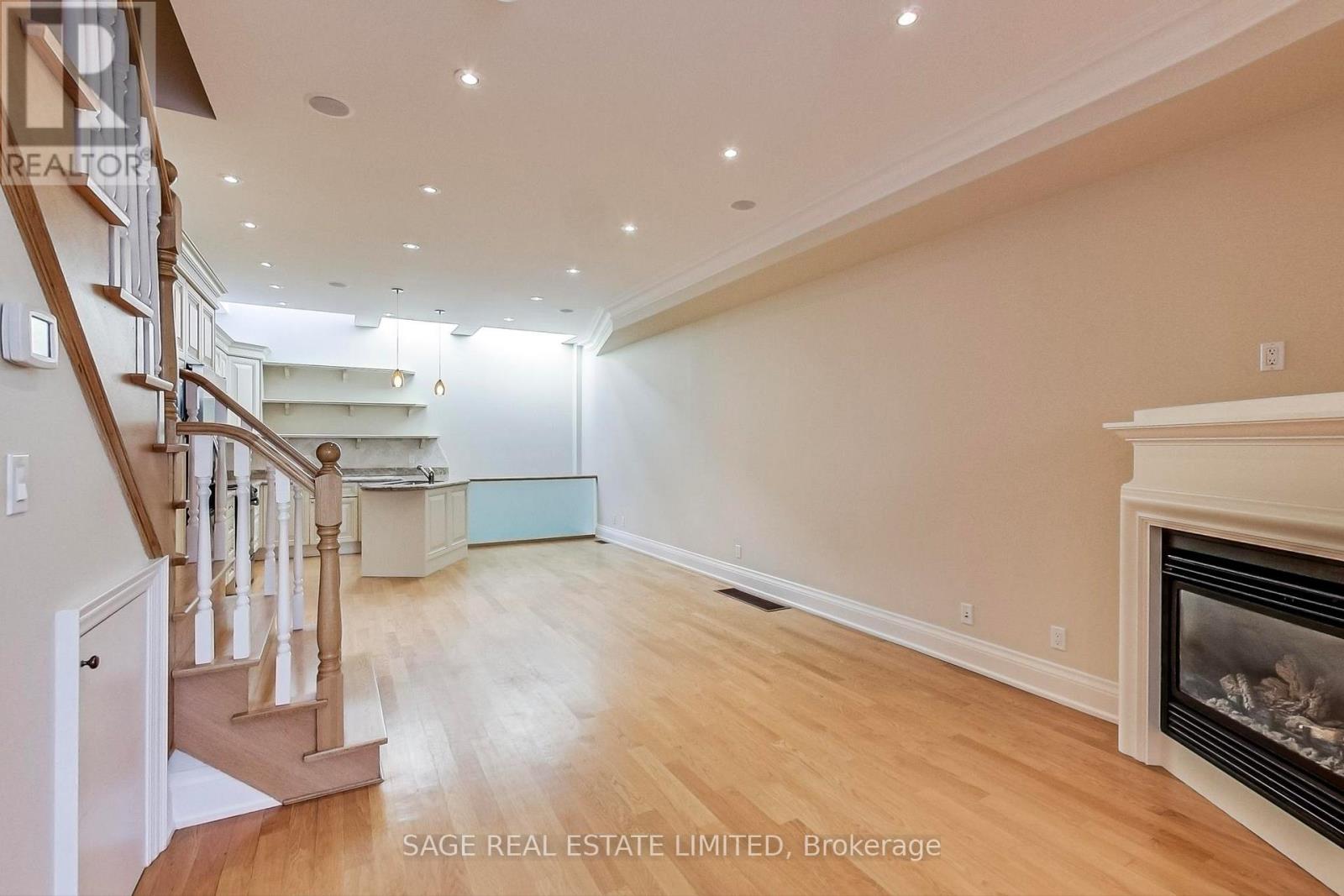 2c Beatrice Street, Toronto, Ontario  M6J 2T3 - Photo 5 - C13169524