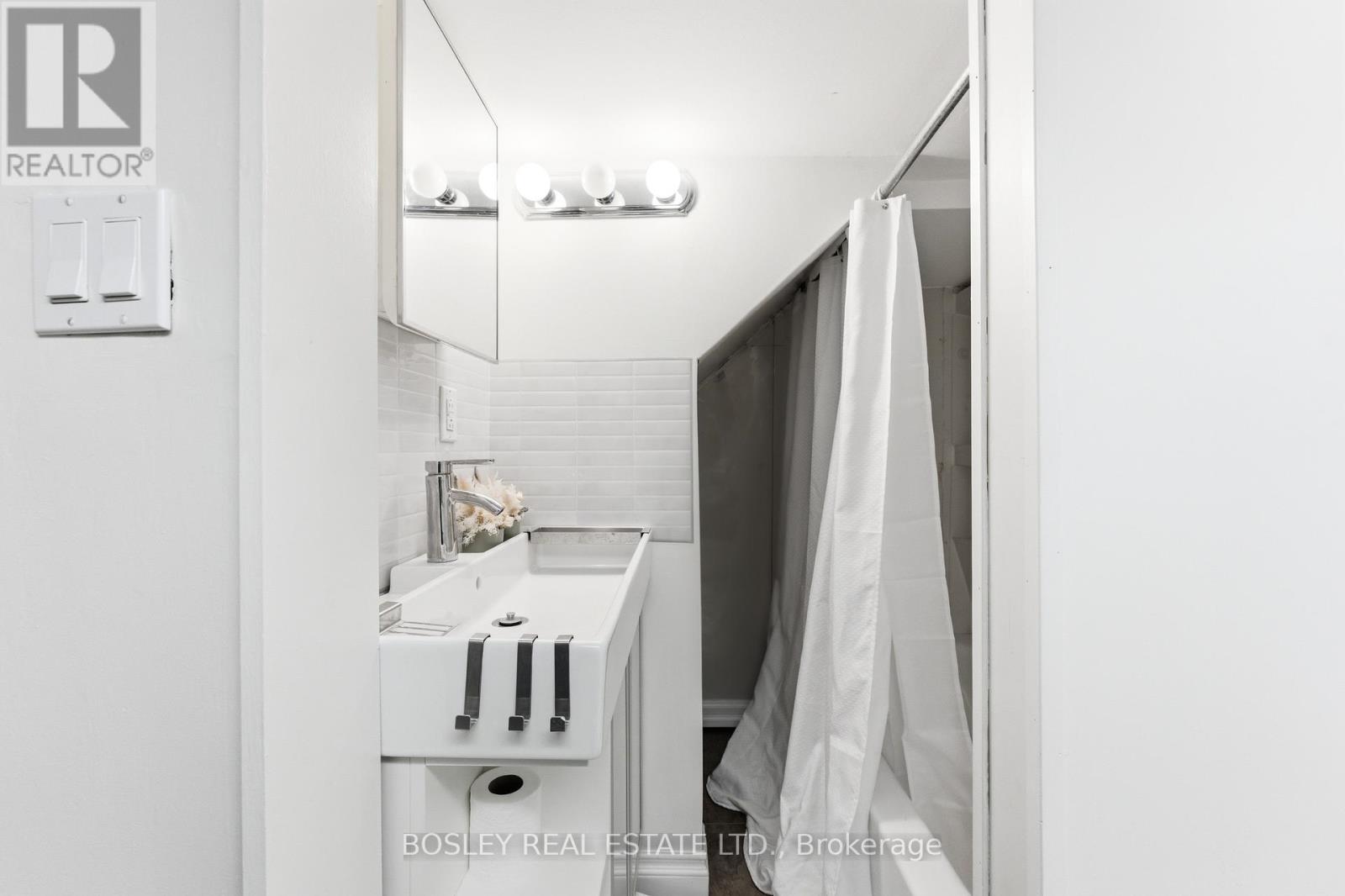 58 Valhalla Boulevard, Toronto, Ontario  M1N 3B3 - Photo 23 - E13169698