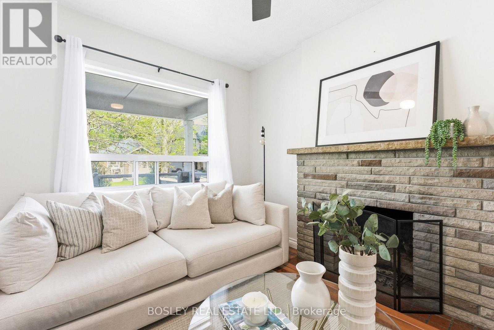 58 Valhalla Boulevard, Toronto, Ontario  M1N 3B3 - Photo 5 - E13169698