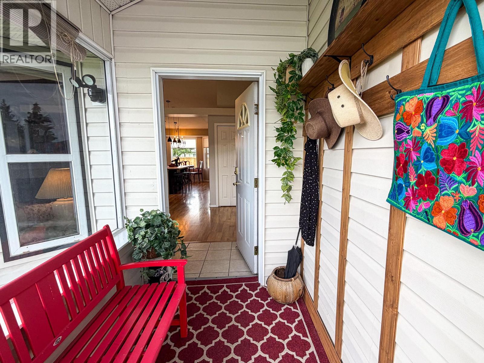 2336 Mt Baker Crescent, Cranbrook, British Columbia V1C 6L4 - Photo 3 - 10388685