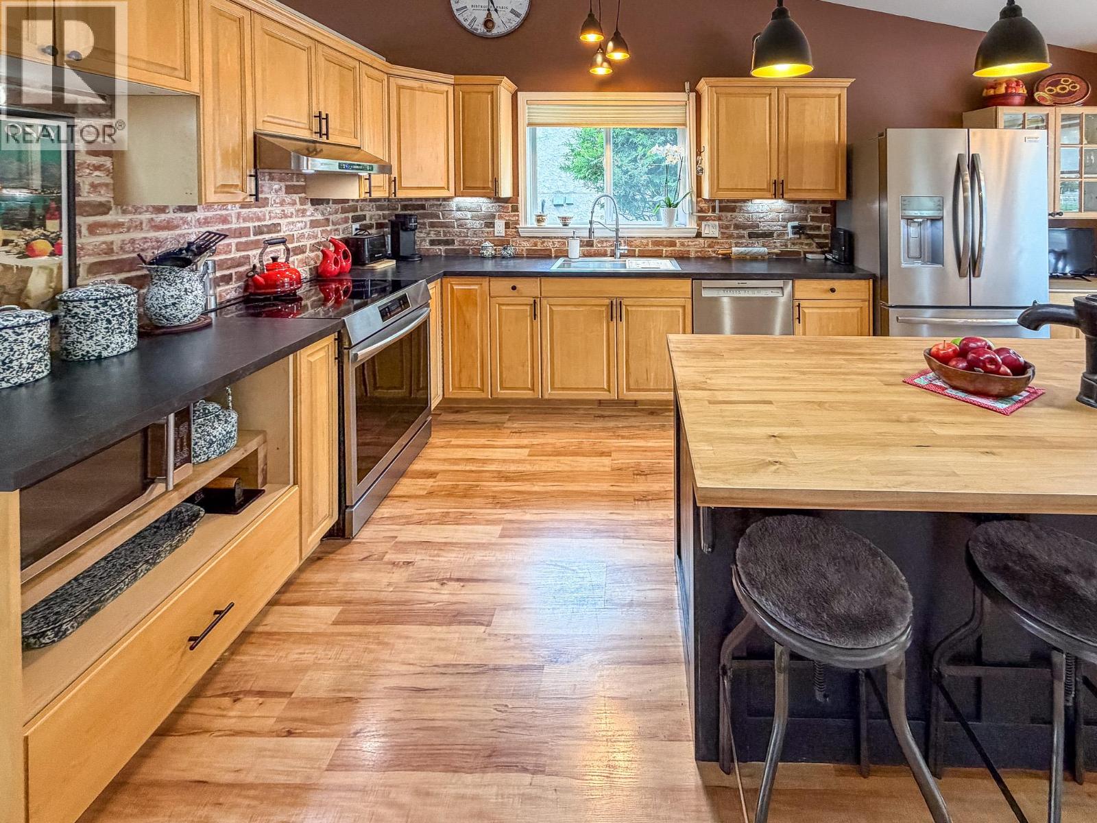 2336 Mt Baker Crescent, Cranbrook, British Columbia V1C 6L4 - Photo 9 - 10388685