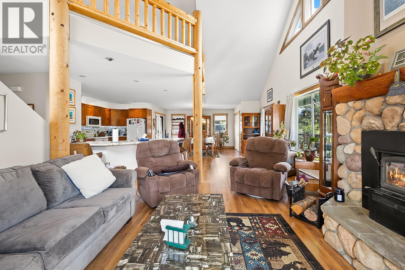 6738 Cameron Pond Road, Wasa, British Columbia V0B 2K0 - Photo 15 - 10388078