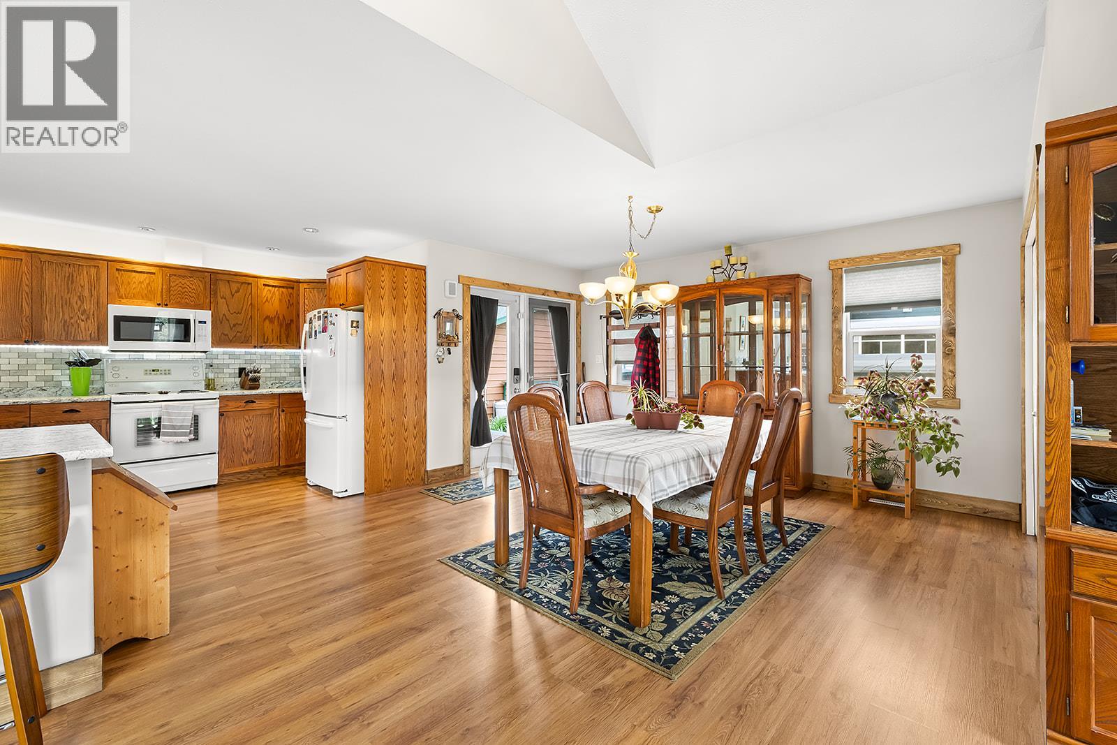 6738 Cameron Pond Road, Wasa, British Columbia V0B 2K0 - Photo 22 - 10388078