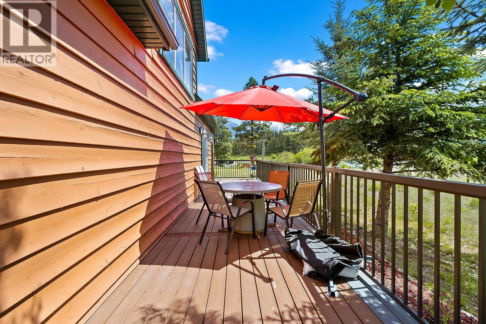 6738 Cameron Pond Road, Wasa, British Columbia V0B 2K0 - Photo 7 - 10388078