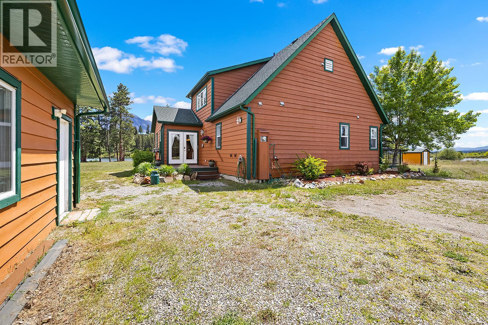 6738 Cameron Pond Road, Wasa, British Columbia V0B 2K0 - Photo 9 - 10388078
