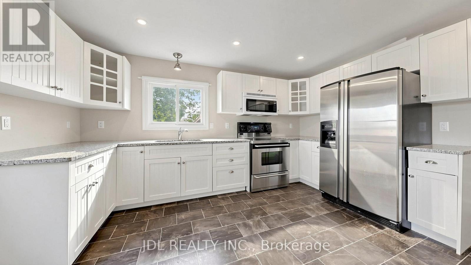 245 Royal Road, Georgina, Ontario  L4P 2T9 - Photo 6 - N13169560