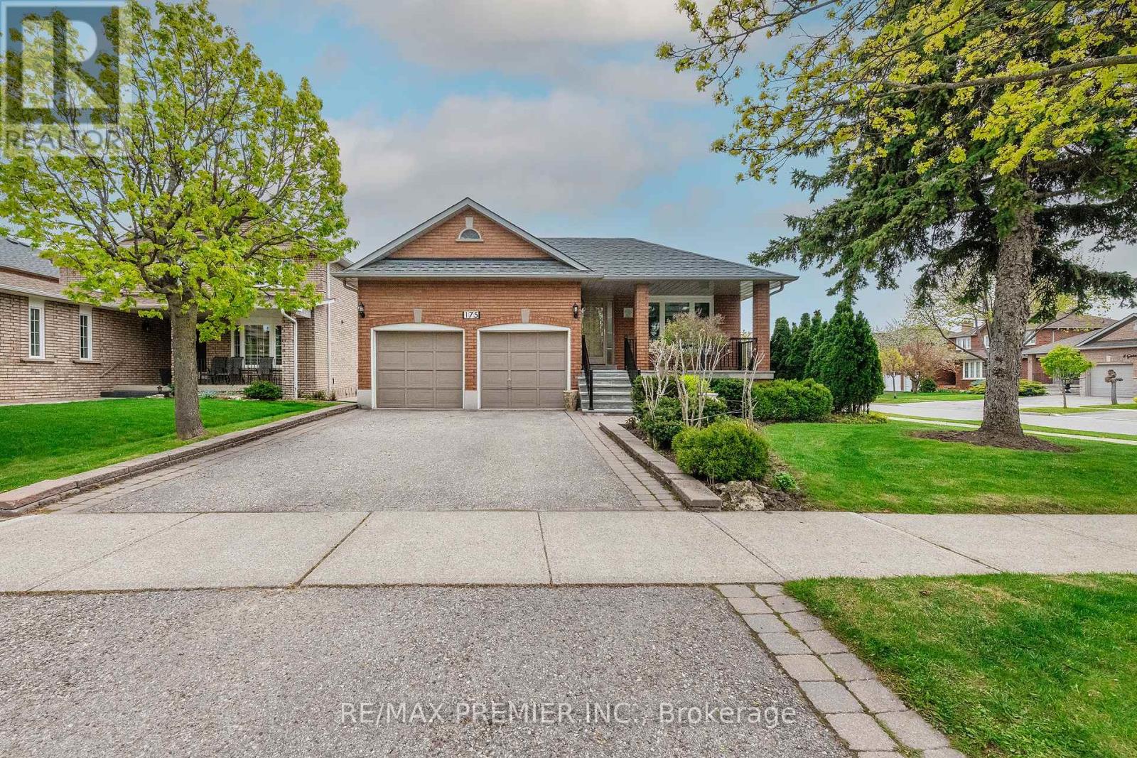 175 MEDALLION BOULEVARD, Vaughan, Ontario