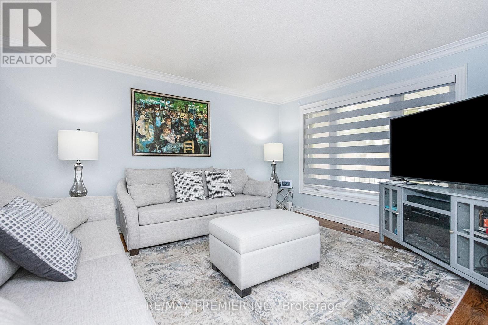 175 Medallion Boulevard, Vaughan, Ontario  L4L 8R7 - Photo 5 - N13169580