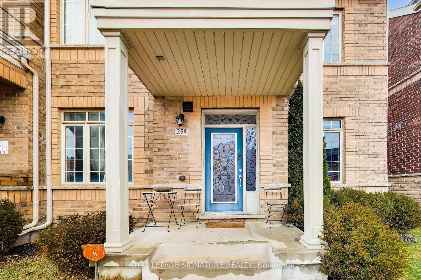 259 Barons Street, Vaughan, Ontario  L4H 3Z3 - Photo 2 - N13169598
