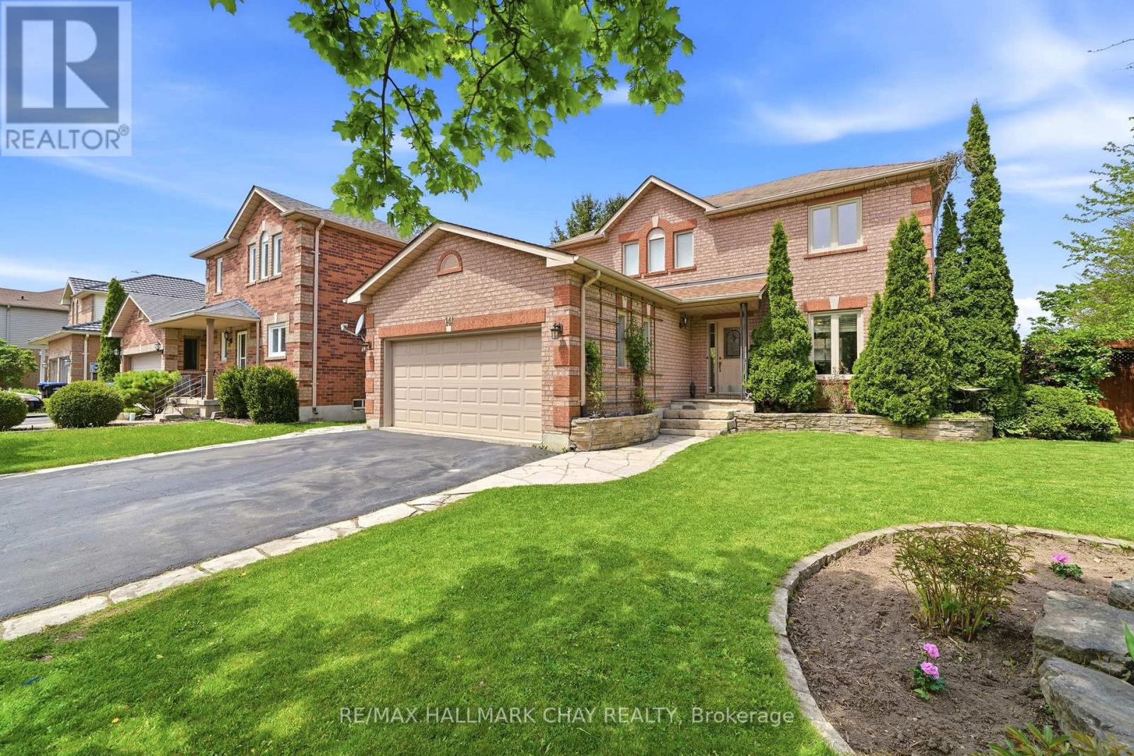 14 DUGDALE AVENUE, New Tecumseth, Ontario