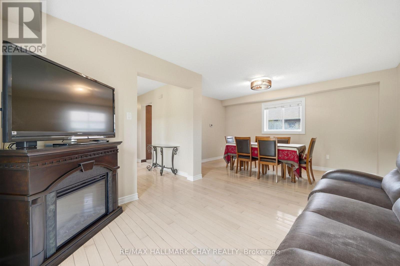 14 Dugdale Avenue, New Tecumseth, Ontario  L0G 1A0 - Photo 13 - N13169662