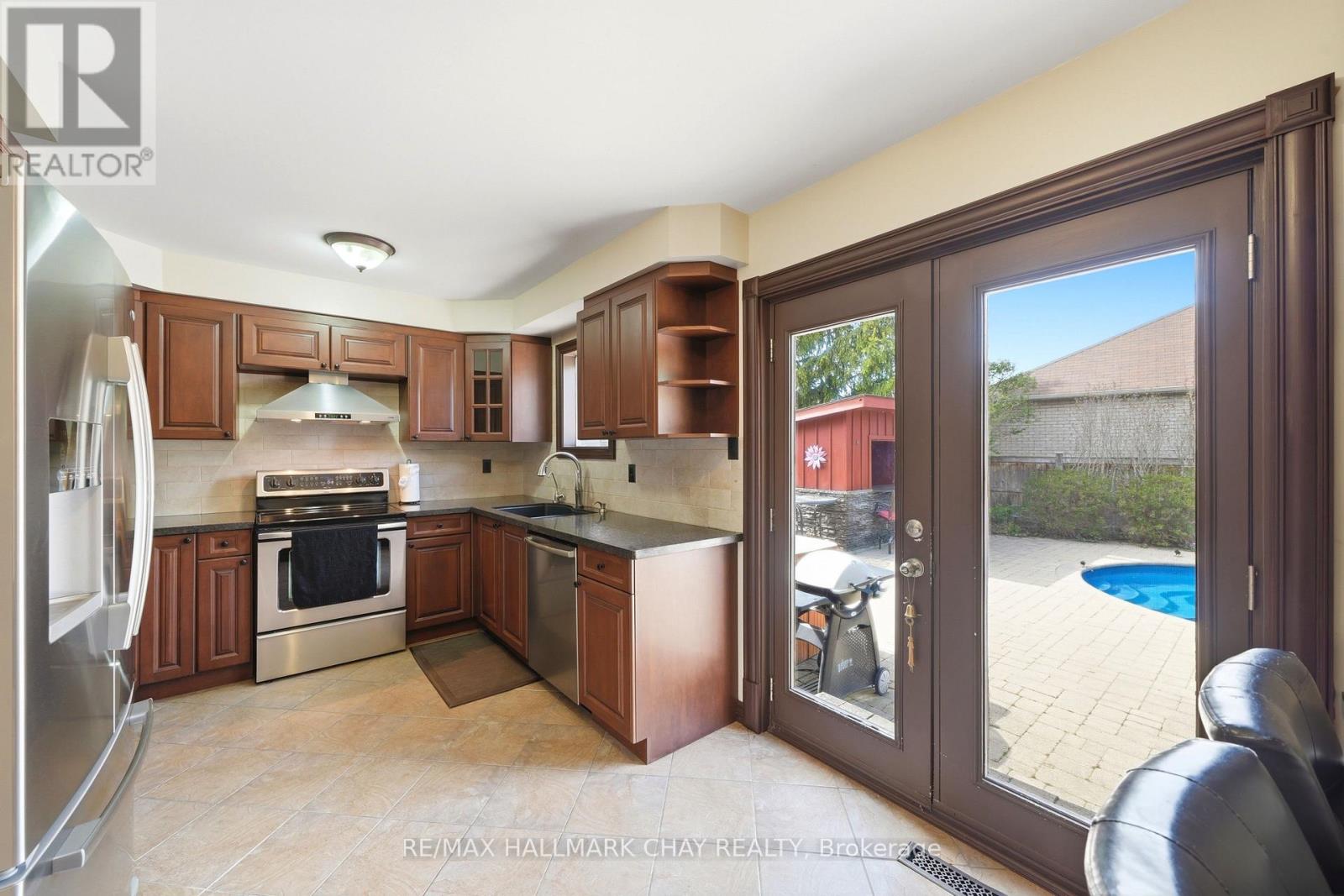14 Dugdale Avenue, New Tecumseth, Ontario  L0G 1A0 - Photo 14 - N13169662