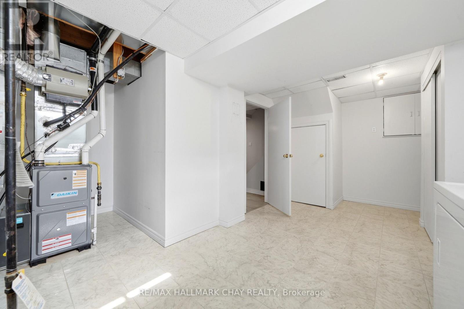 14 Dugdale Avenue, New Tecumseth, Ontario  L0G 1A0 - Photo 35 - N13169662