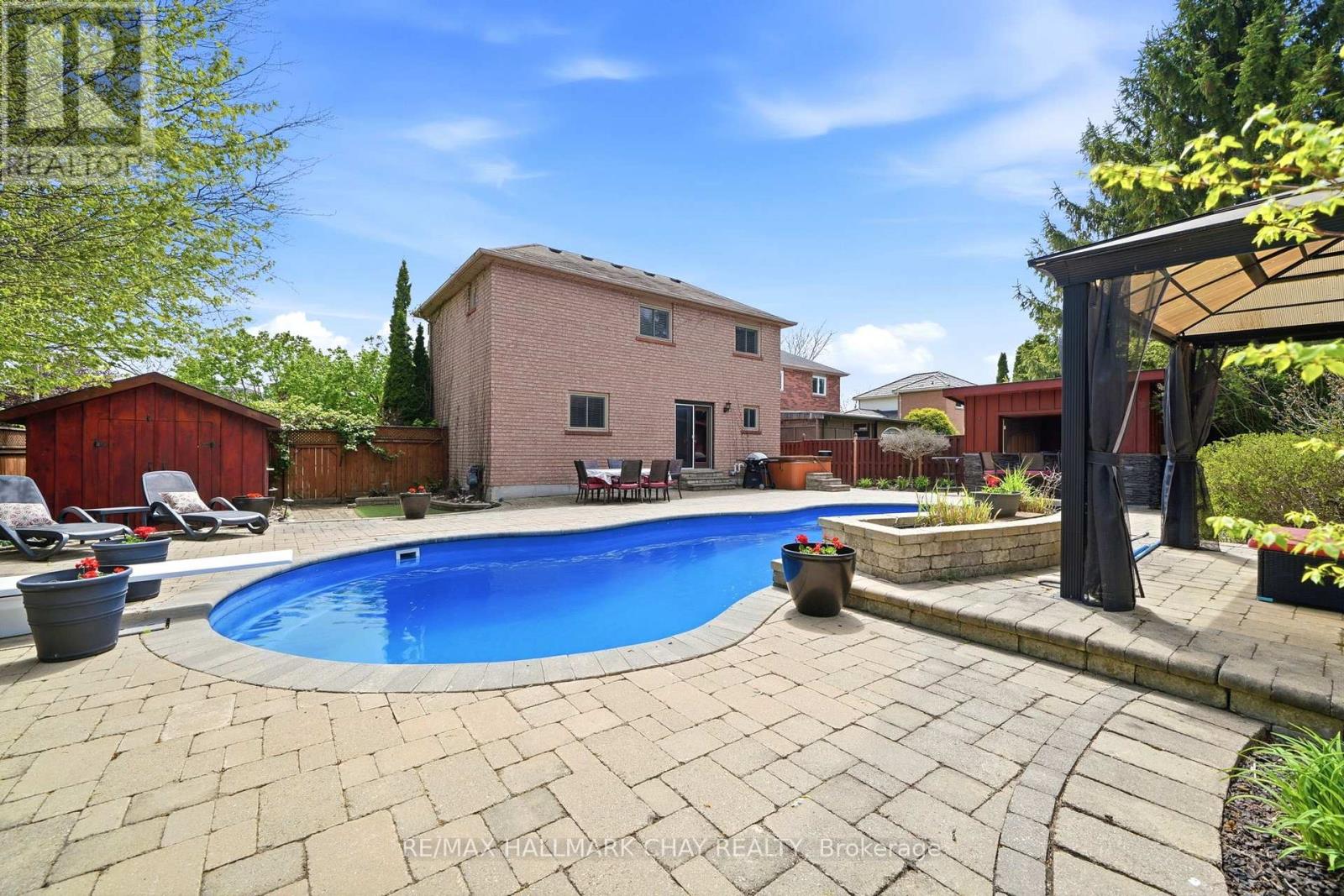 14 Dugdale Avenue, New Tecumseth, Ontario  L0G 1A0 - Photo 37 - N13169662