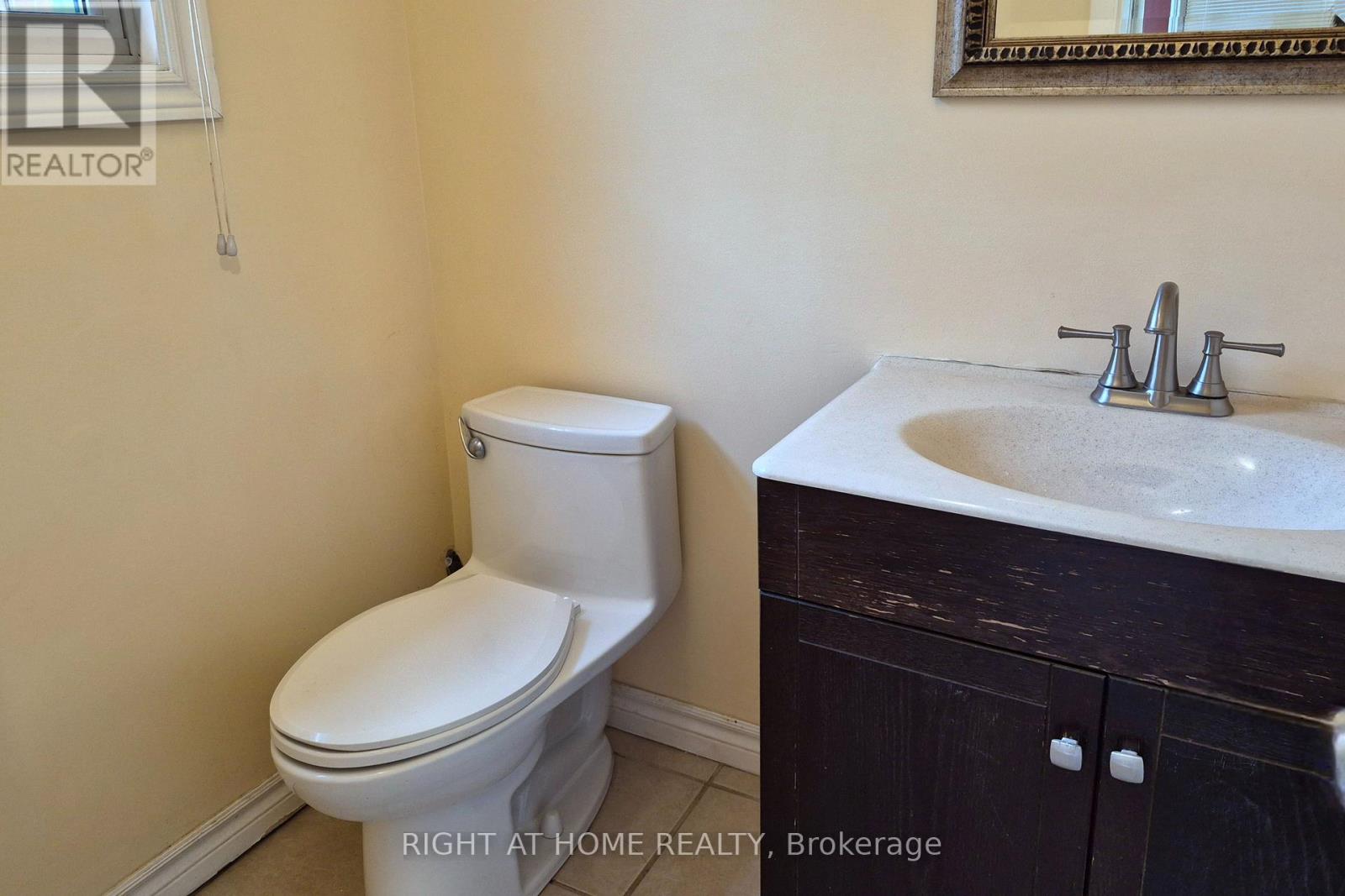 14 Ritva Court, Richmond Hill, Ontario  L4C 9R5 - Photo 5 - N13169664