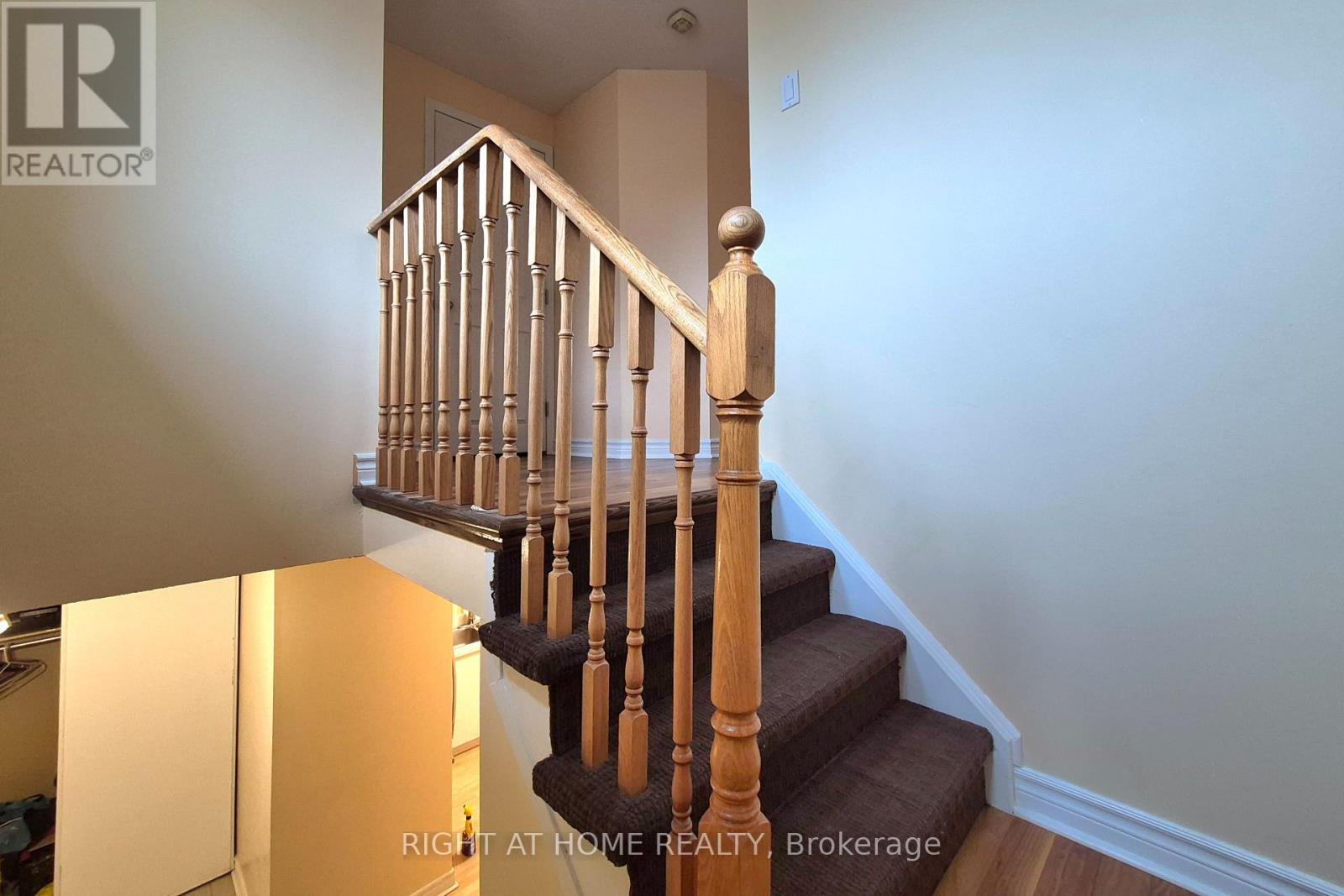 14 Ritva Court, Richmond Hill, Ontario  L4C 9R5 - Photo 6 - N13169664