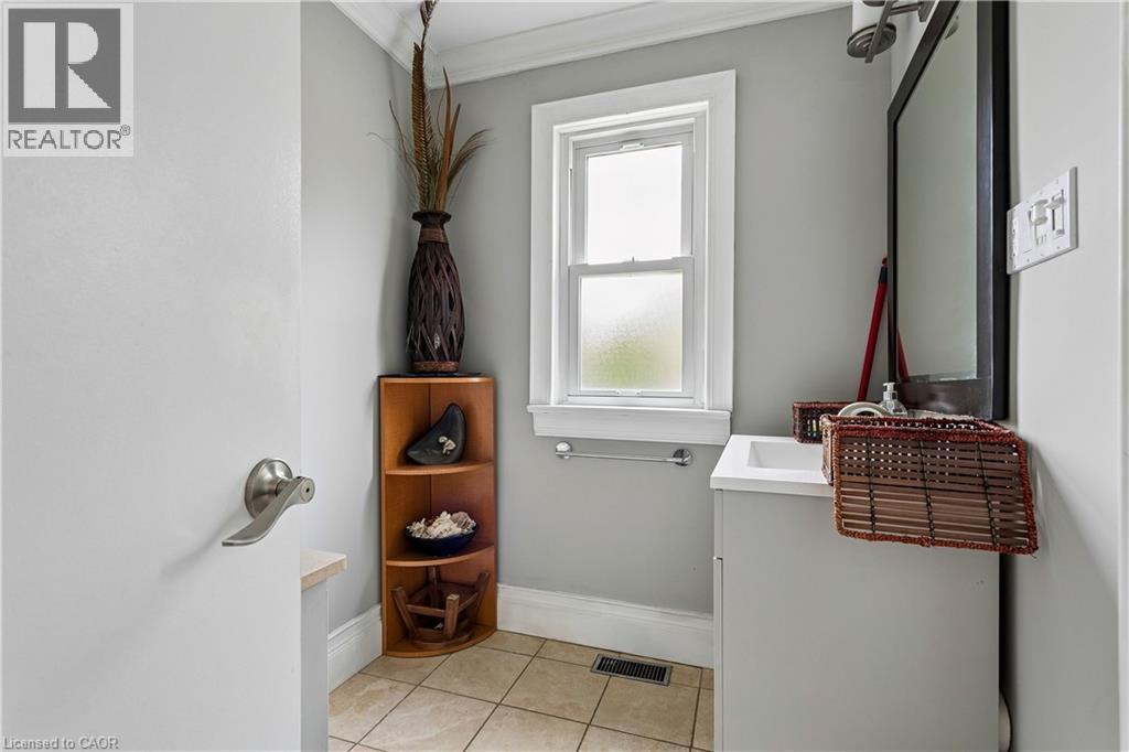 379 Ontario Street S, Milton, Ontario  L9T 2N2 - Photo 8 - 40829588