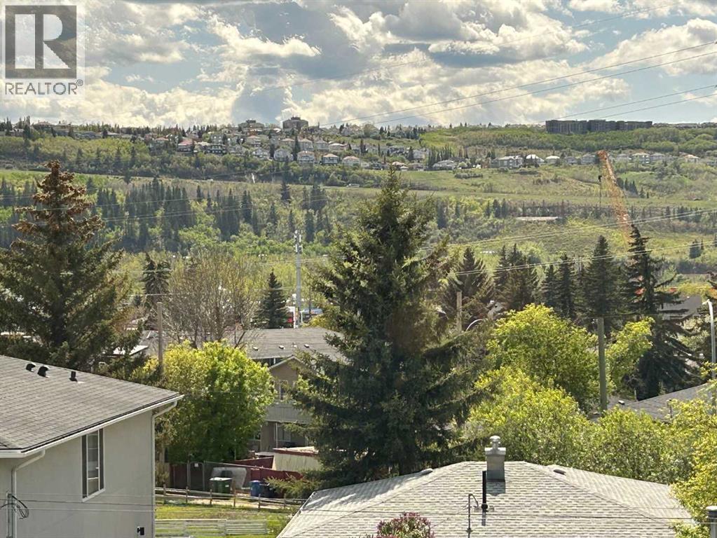 5011 21 Avenue Nw, Calgary, Alberta  T3B 0X3 - Photo 1 - A2288781