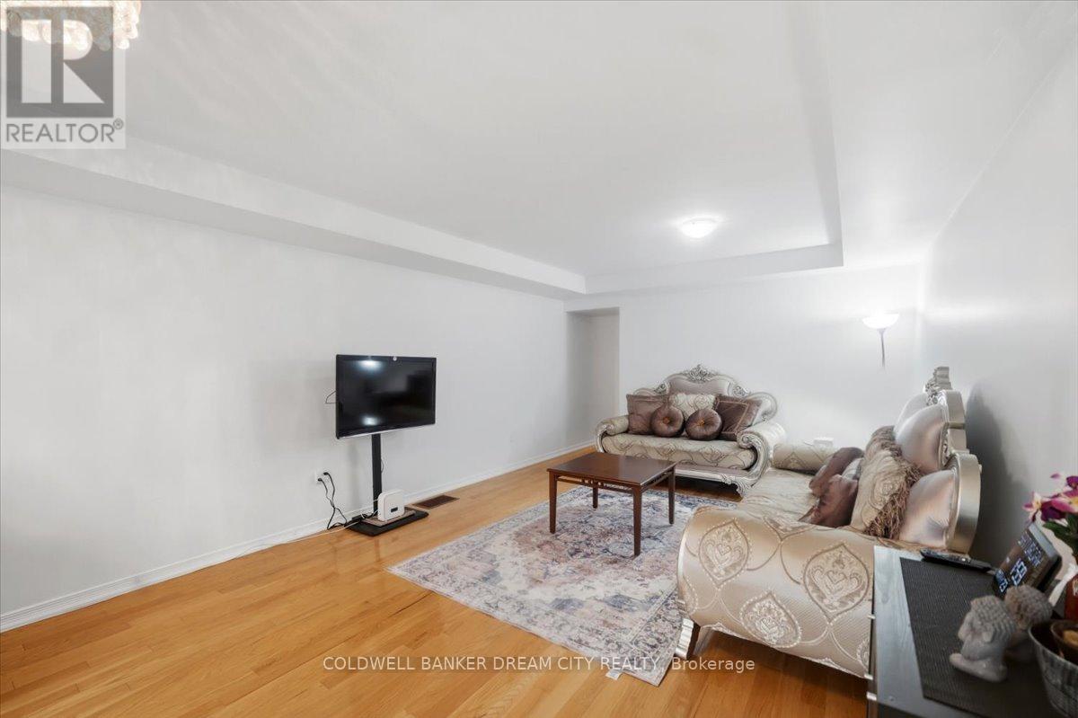 559 Midland Avenue, Toronto, Ontario  M1N 4E8 - Photo 15 - E13169700