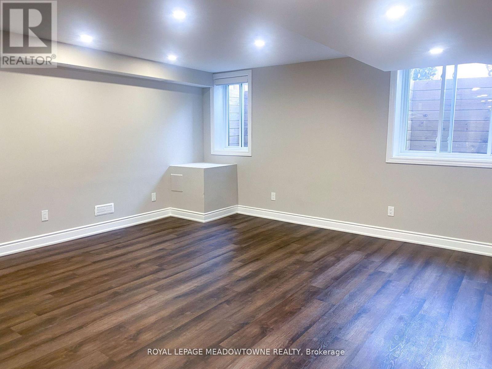 Lower - 1269 Rose Way, Milton, Ontario  L9E 1M7 - Photo 12 - W13169590