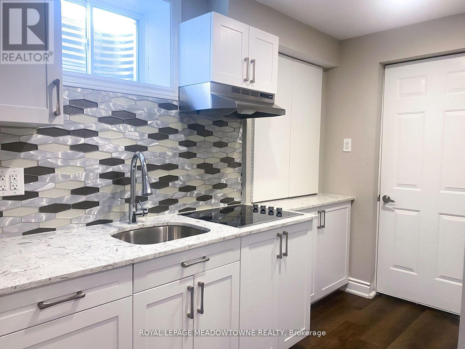 Lower - 1269 Rose Way, Milton, Ontario  L9E 1M7 - Photo 6 - W13169590