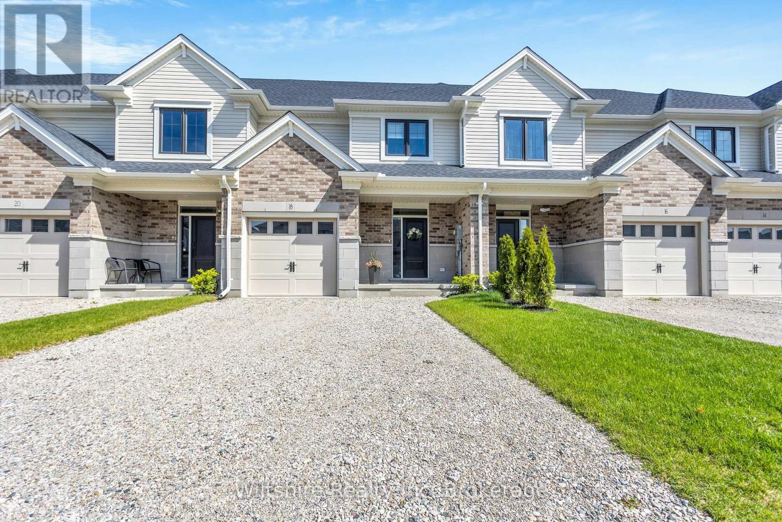 18 Canary Street, Tillsonburg, Ontario  N4G 0K4 - Photo 2 - X13169724