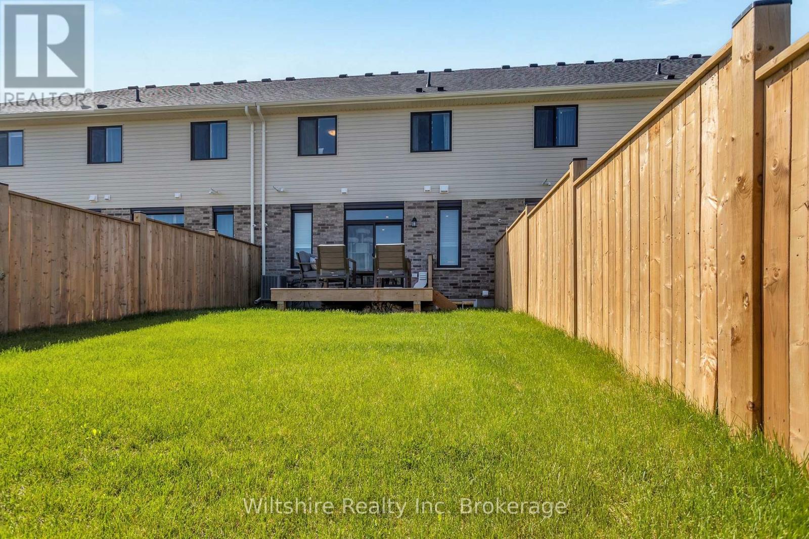 18 Canary Street, Tillsonburg, Ontario  N4G 0K4 - Photo 3 - X13169724