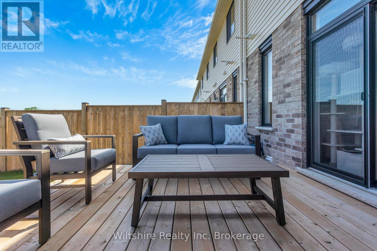 18 Canary Street, Tillsonburg, Ontario  N4G 0K4 - Photo 4 - X13169724