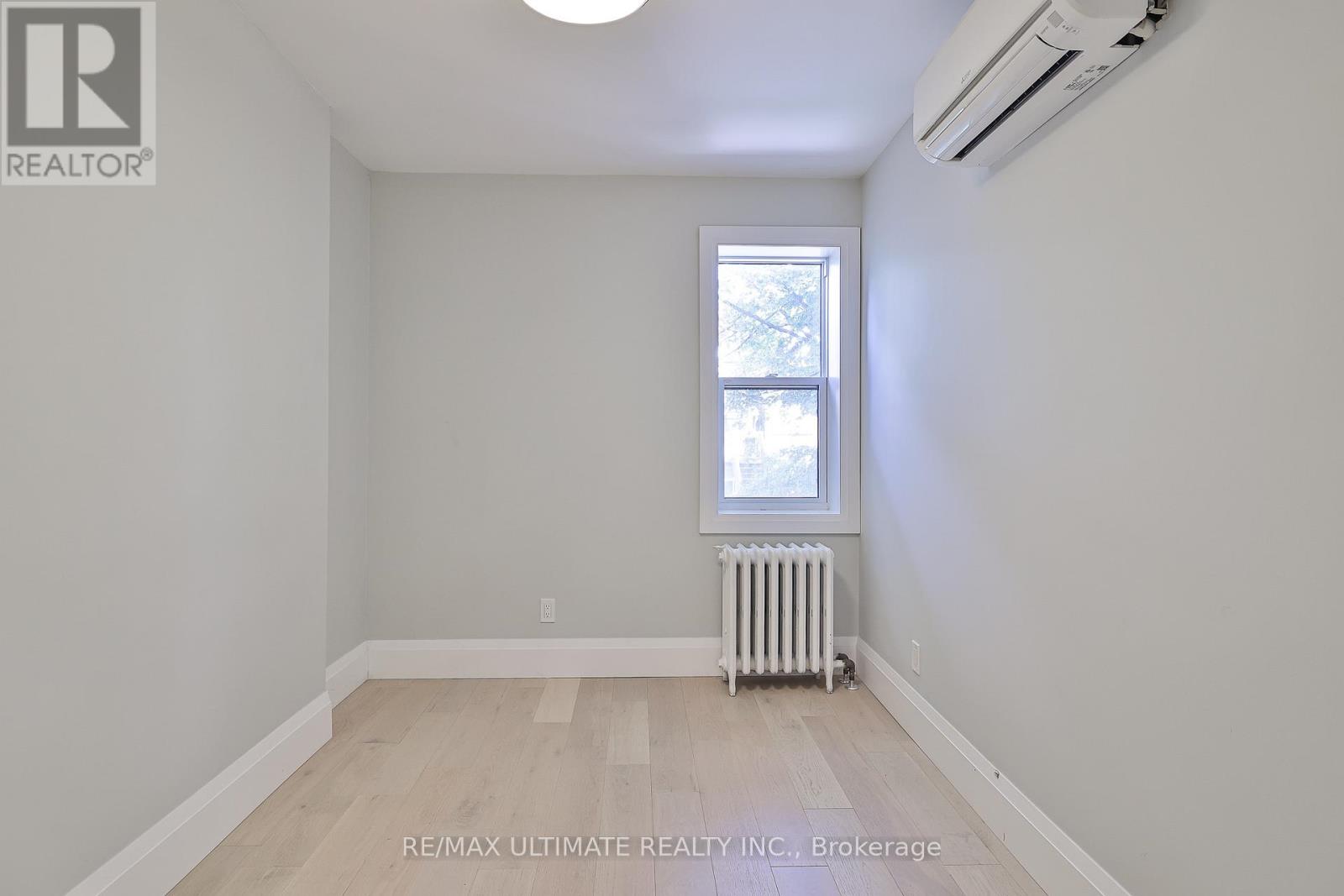 8 Grafton Avenue, Toronto, Ontario  M6R 1C4 - Photo 25 - W13169610