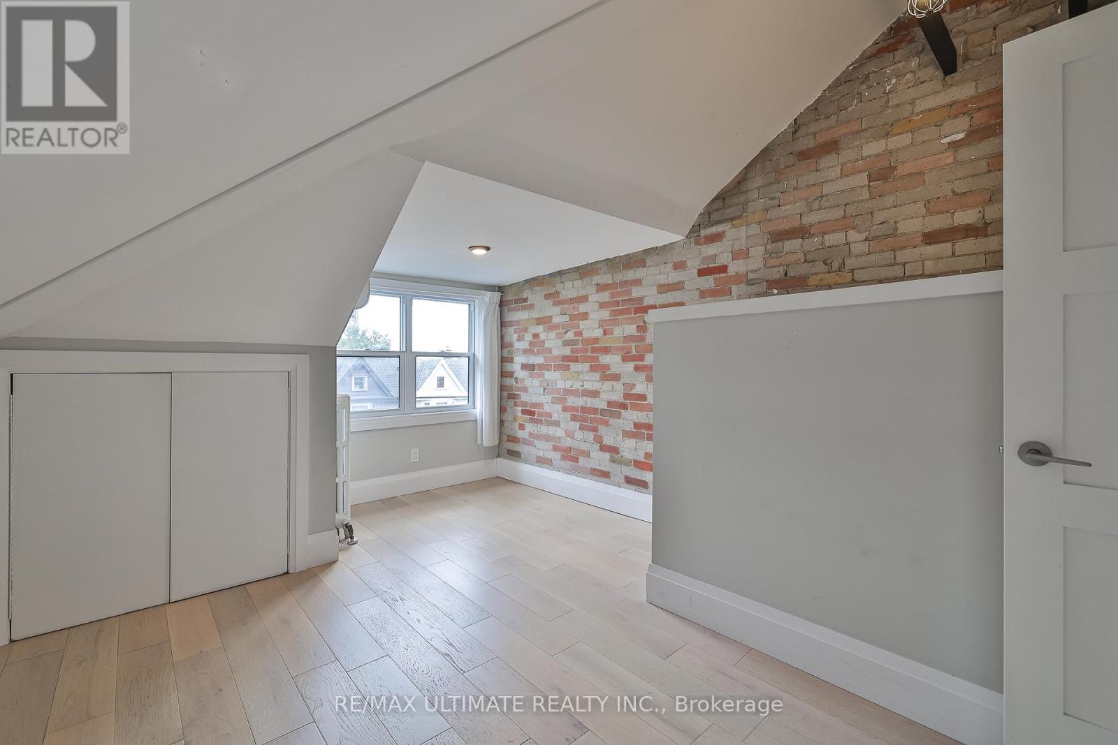 8 Grafton Avenue, Toronto, Ontario  M6R 1C4 - Photo 34 - W13169610