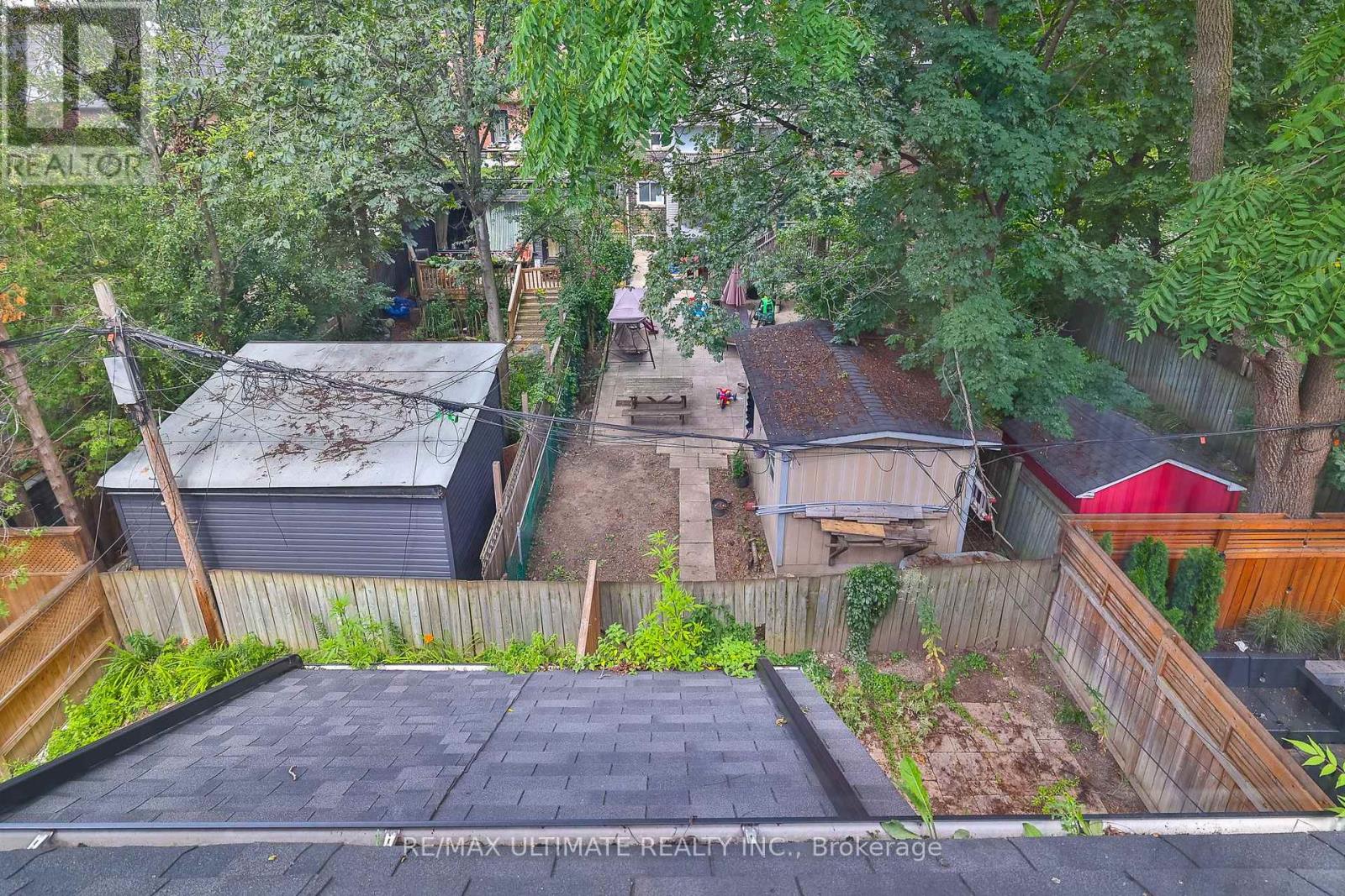 8 Grafton Avenue, Toronto, Ontario  M6R 1C4 - Photo 38 - W13169610