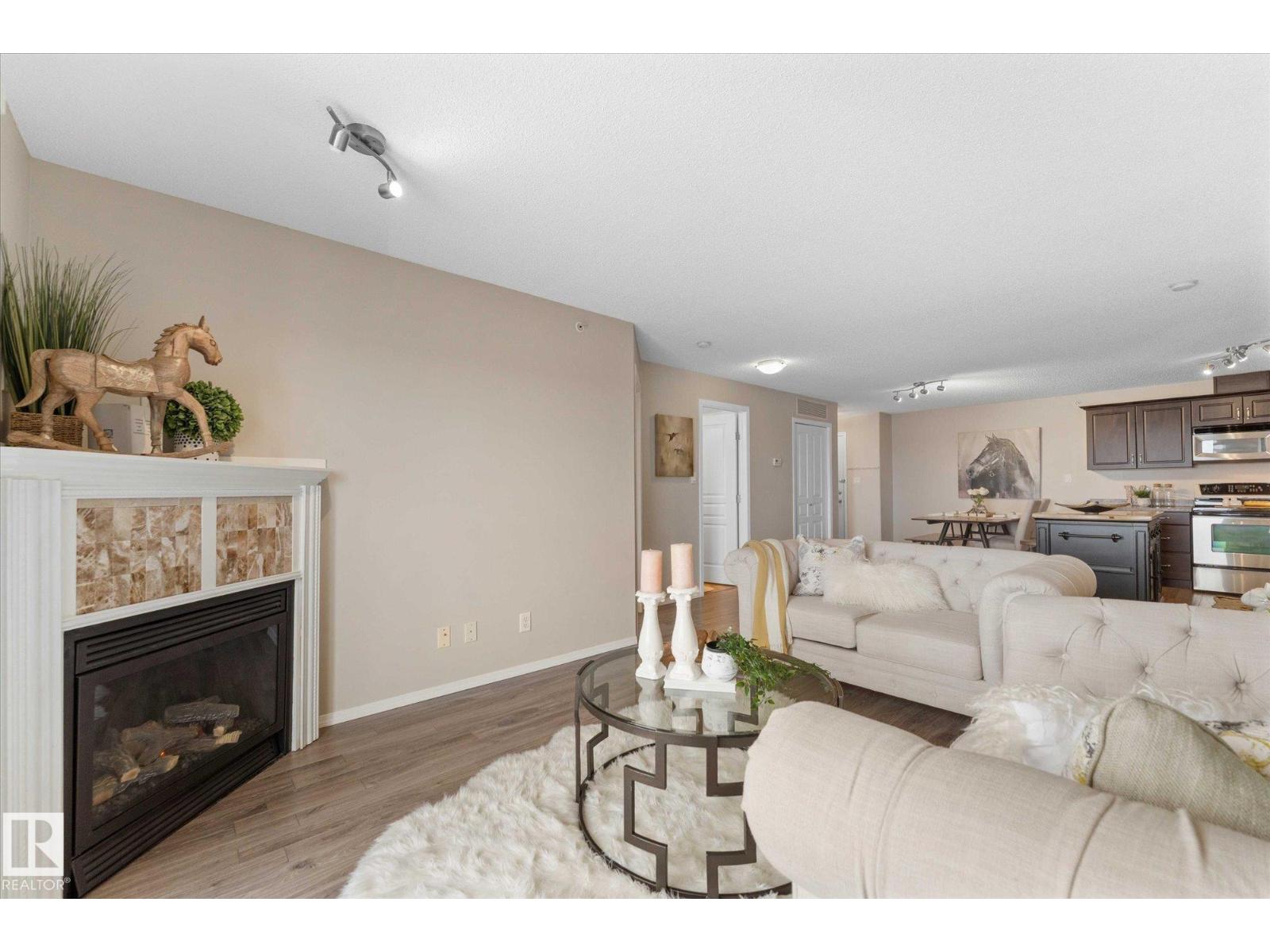 #409 16035 132 St NW, Edmonton, Alberta  T6V 0B4 - Photo 3 - E4476977