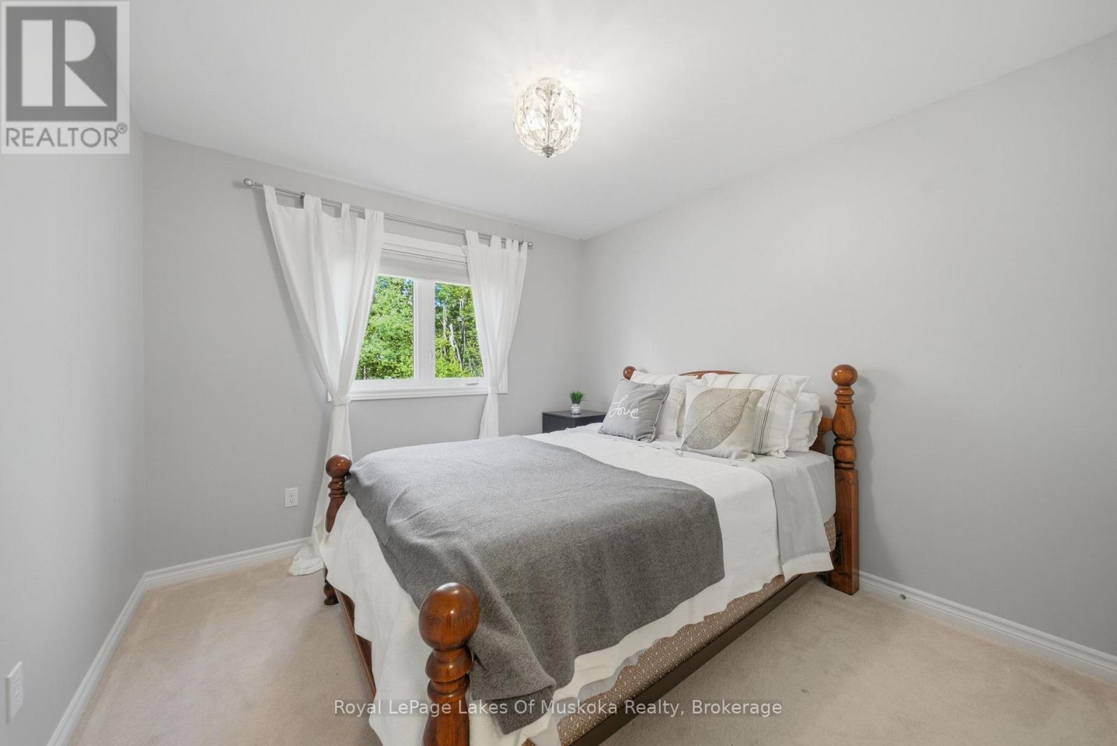 4 Keyzer Drive, Oro-Medonte (Warminster), Ontario  L3V 8N7 - Photo 24 - S13169746