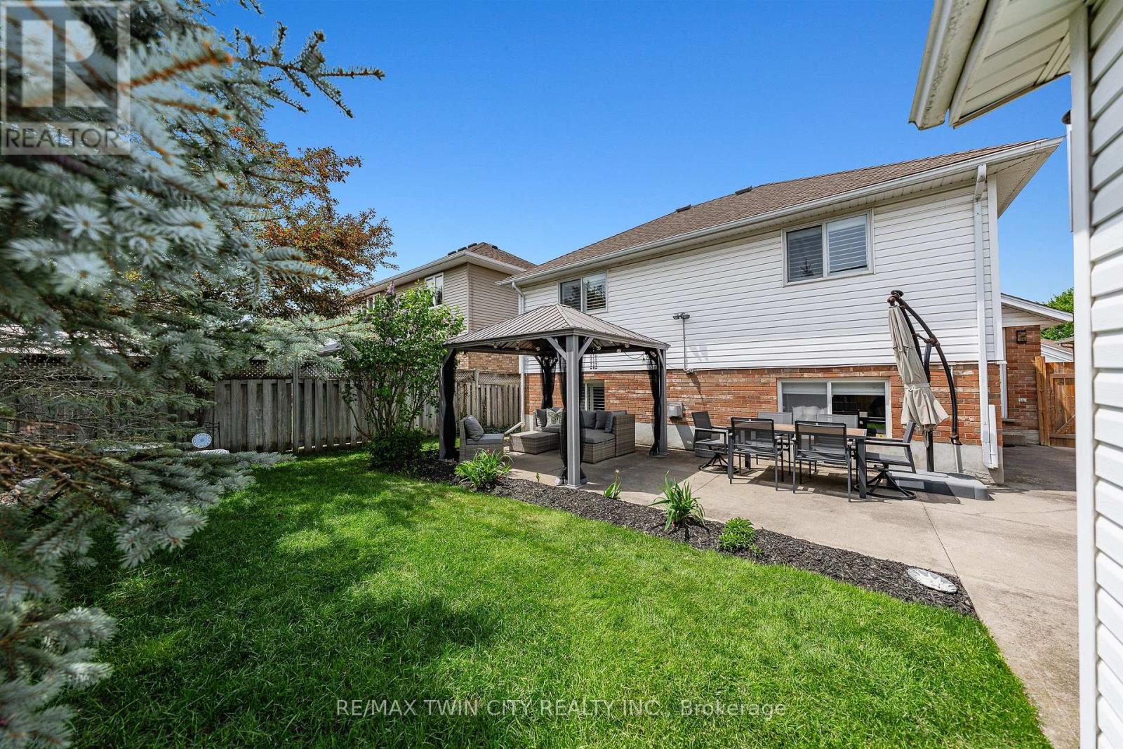 514 Brentcliffe Drive, Waterloo, Ontario  N2T 2S4 - Photo 42 - X13169566