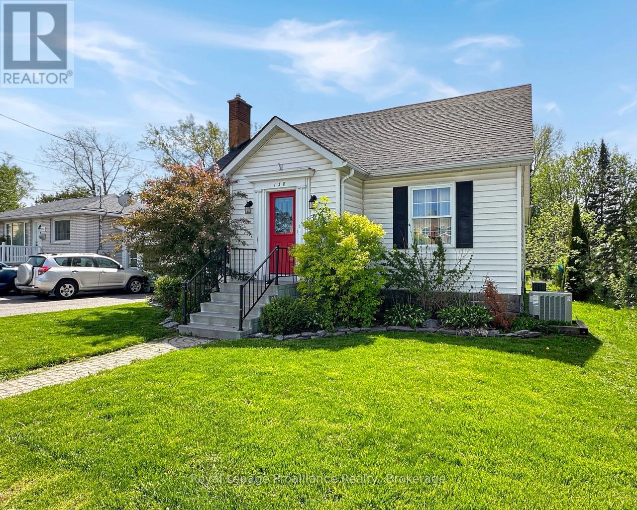 138 Macdonald Avenue, Belleville, Ontario  K8N 3Y3 - Photo 1 - X13169764