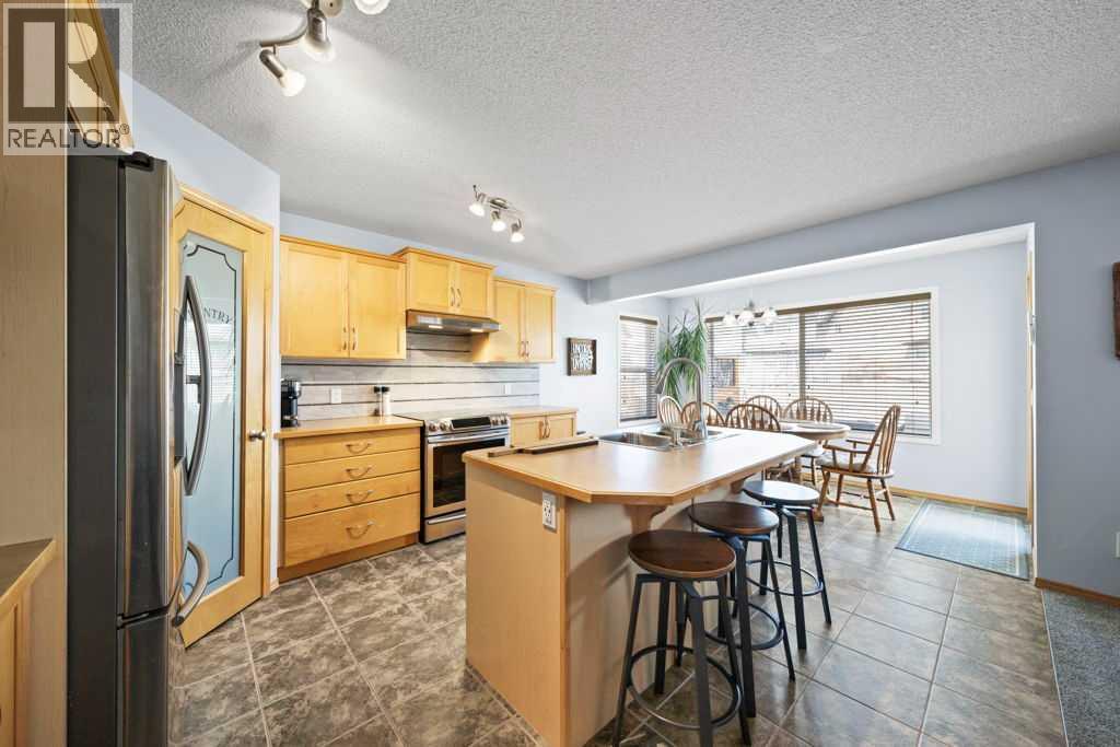 190 Brightonstone Bay Se, Calgary, Alberta  T2Z 4W4 - Photo 2 - A2301379